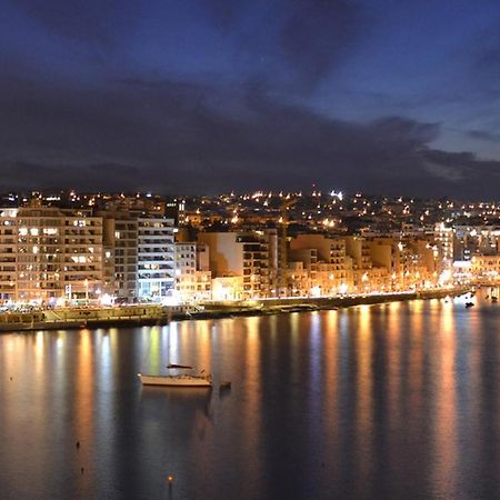 Saint Julian's Modern Apartment Steps To St George'S Bay מראה חיצוני תמונה