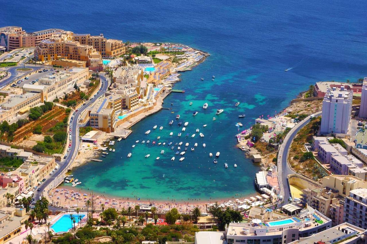 Saint Julian's Modern Apartment Steps To St George'S Bay מראה חיצוני תמונה