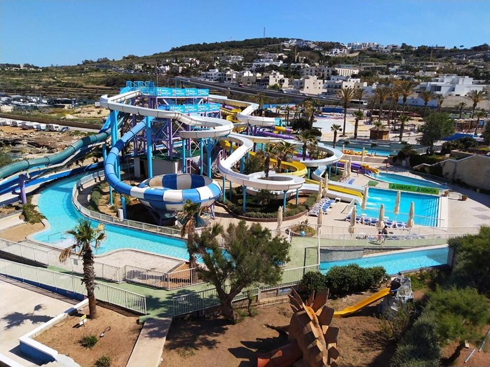 Saint Julian's Modern Apartment Steps To St George'S Bay מראה חיצוני תמונה